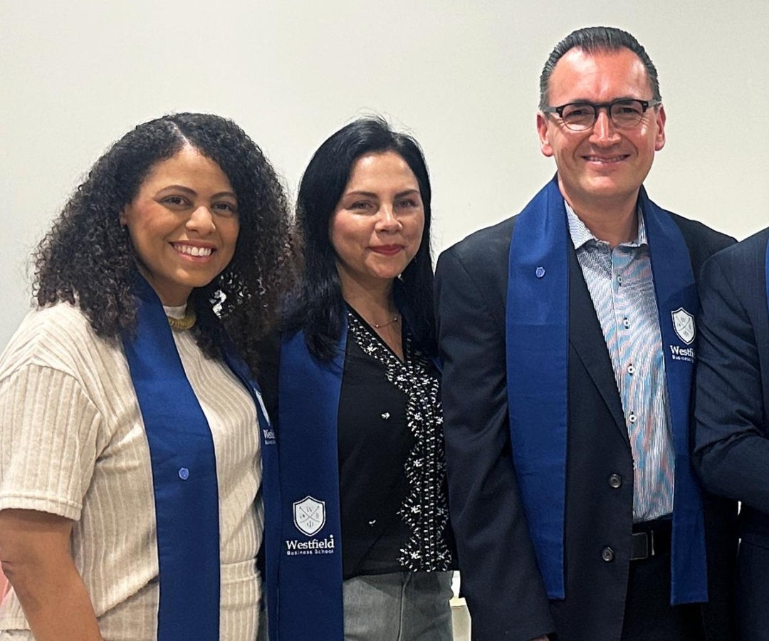 Caroline Patricia Beltré, gerente de marketing IM para Samsung Electronics Latinoamérica; Ángela Fernanda Calderón, gerente senior de implementación de Visa Colombia; y Juan Jorge Servín, agente de seguros y Fianzas de Intercam.