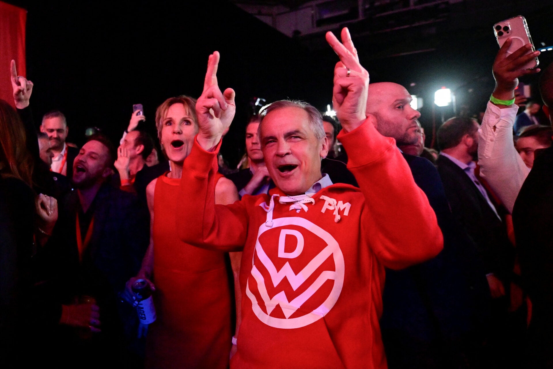 Liberales del primer ministro Mark Carney ganan unas reñidas elecciones en Canadá