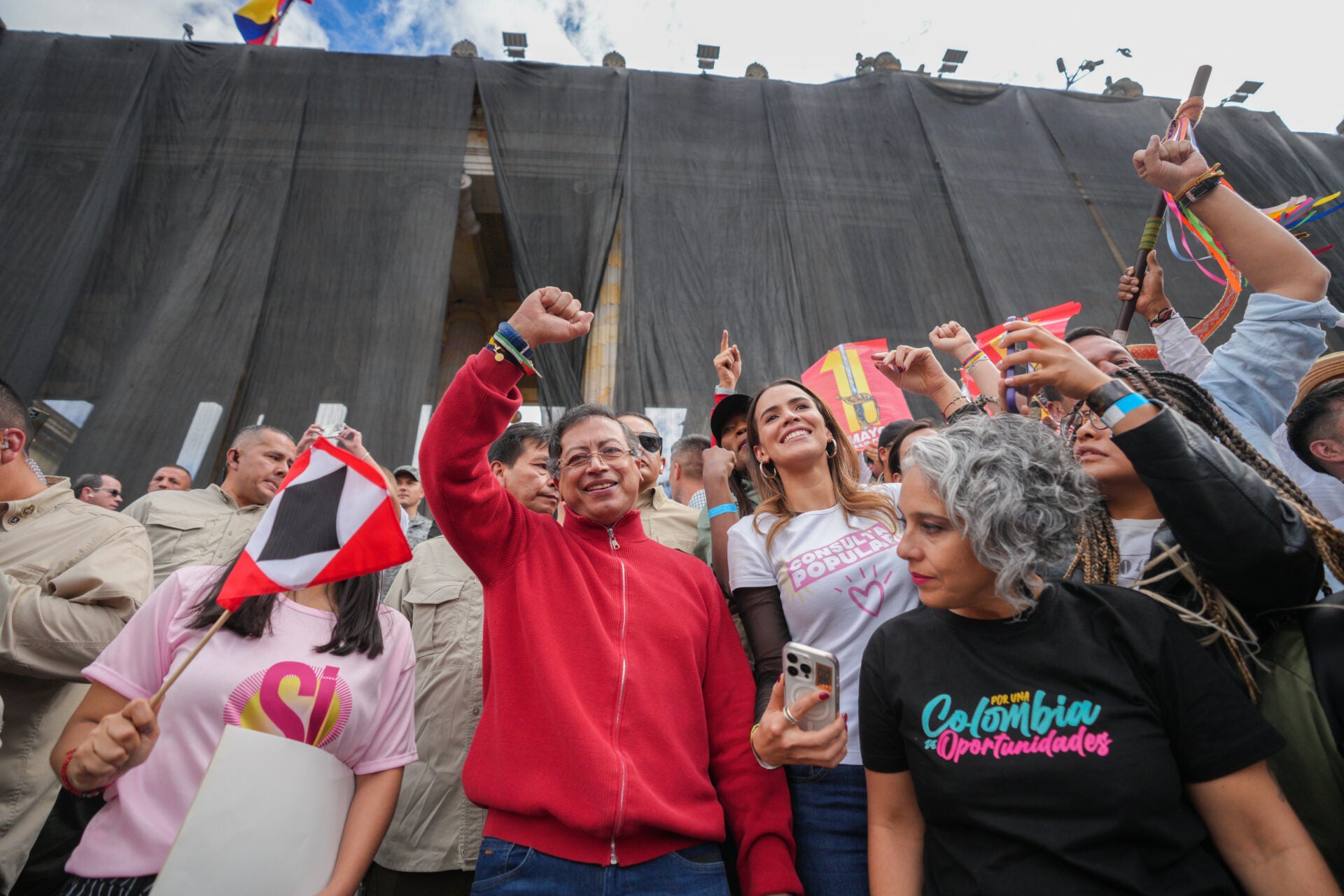 Radicación de la consulta popular en el Congreso