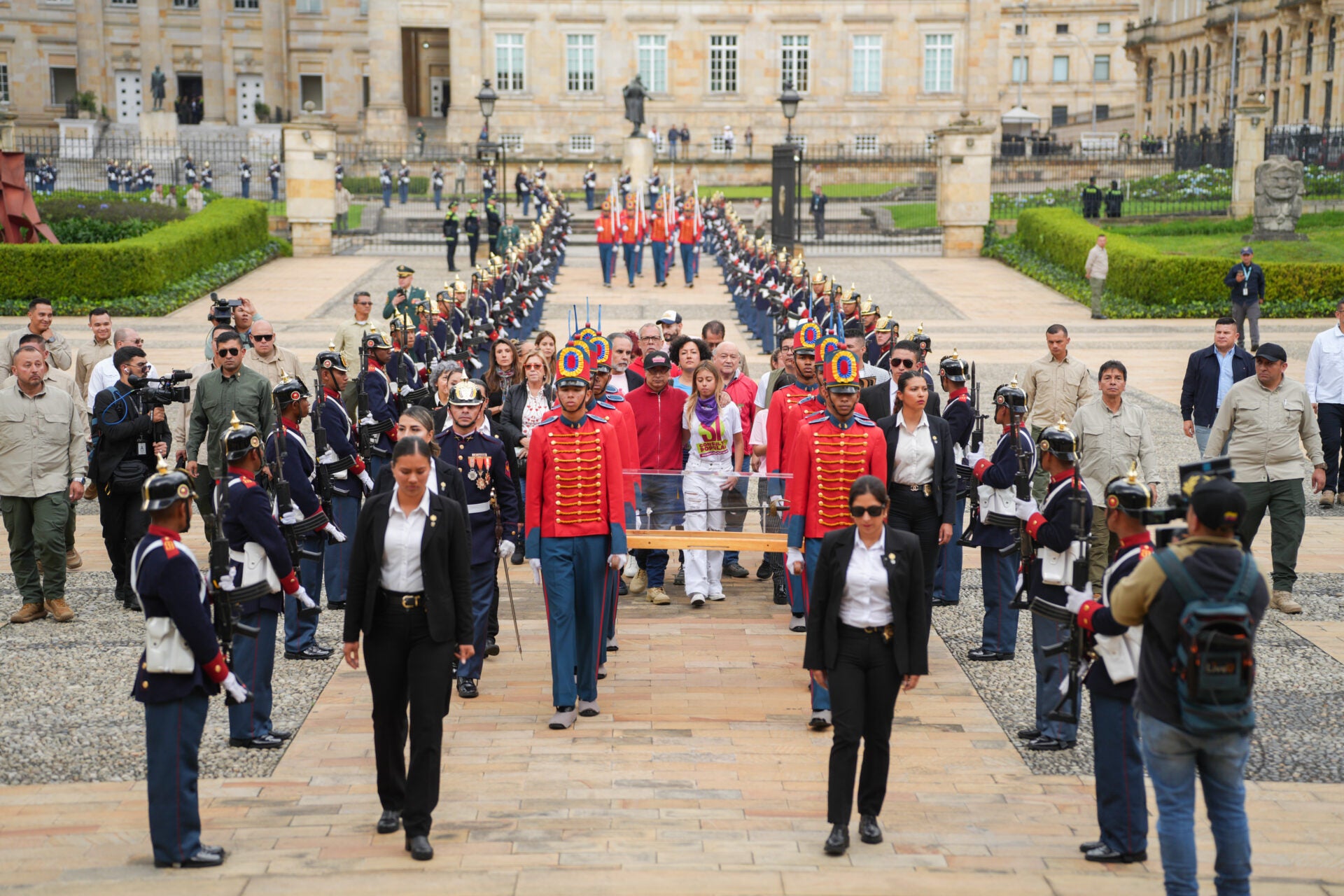 Transporte de la espada del libertador