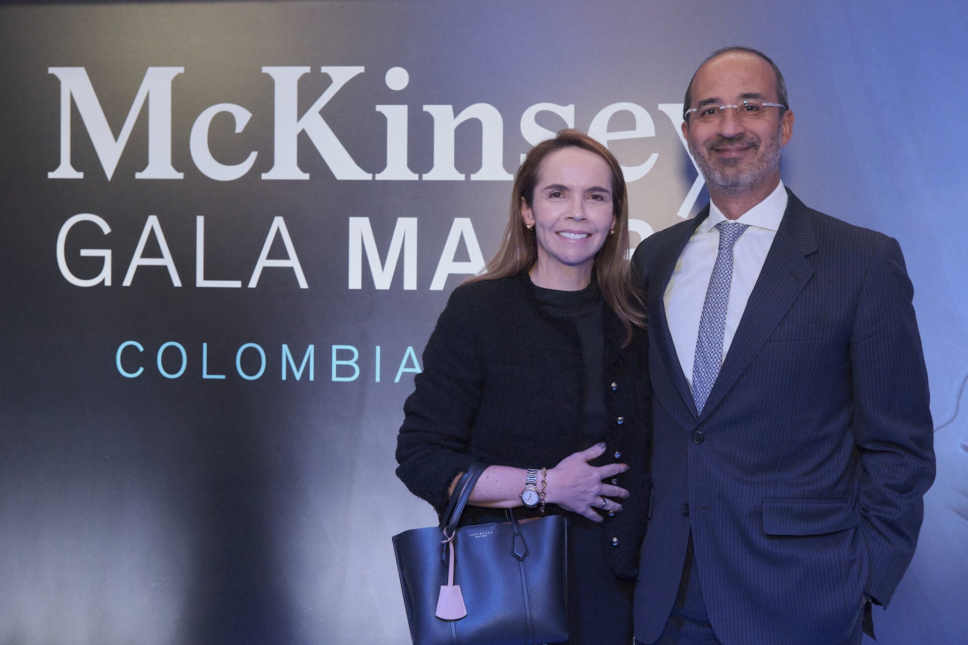 Ángela Hurtado, presidente de JP Morgan Colombia; y Javier Rondón, economista, entre los asistentes al evento.