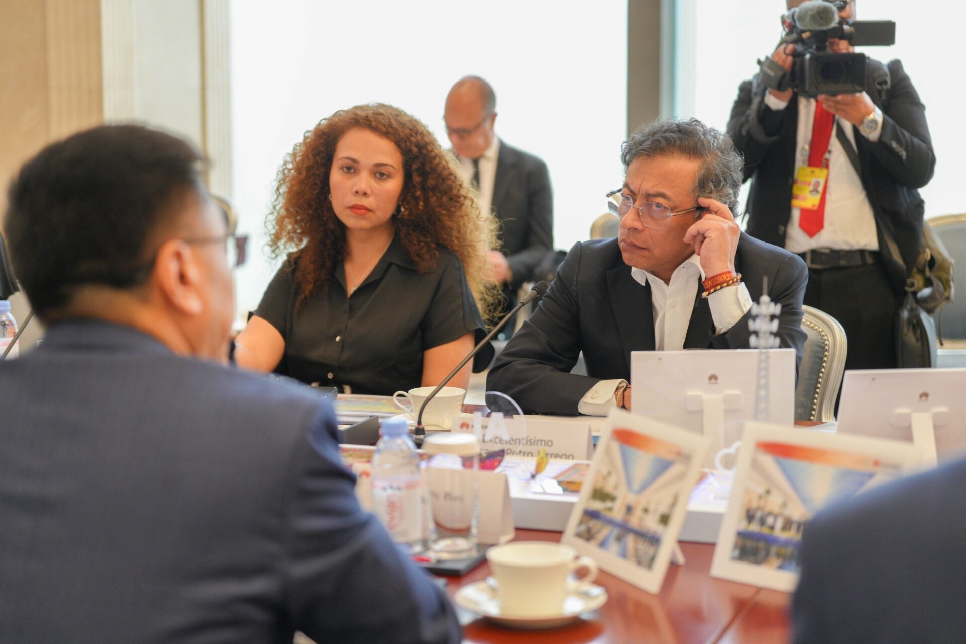 El presidente Gustavo Petro estuvo visitando las instalaciones de Huawei en China