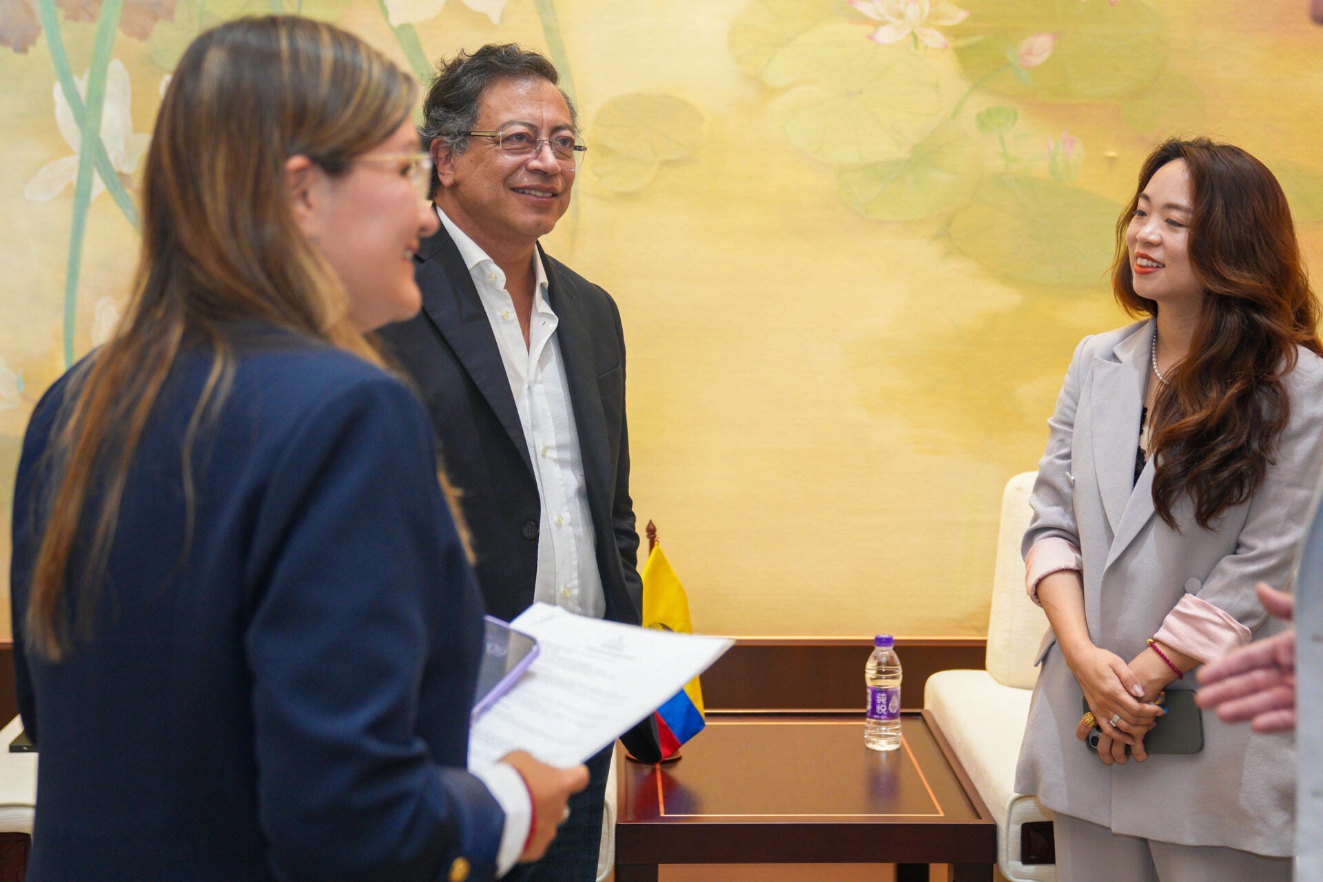 Reunión del Gobierno con delegados de BYD en Shanghái