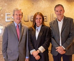 Esguerra JHR Los socios de Esguerra JHR Juan Carlos Esguerra, Juliana Martínez, y Juan Pablo González