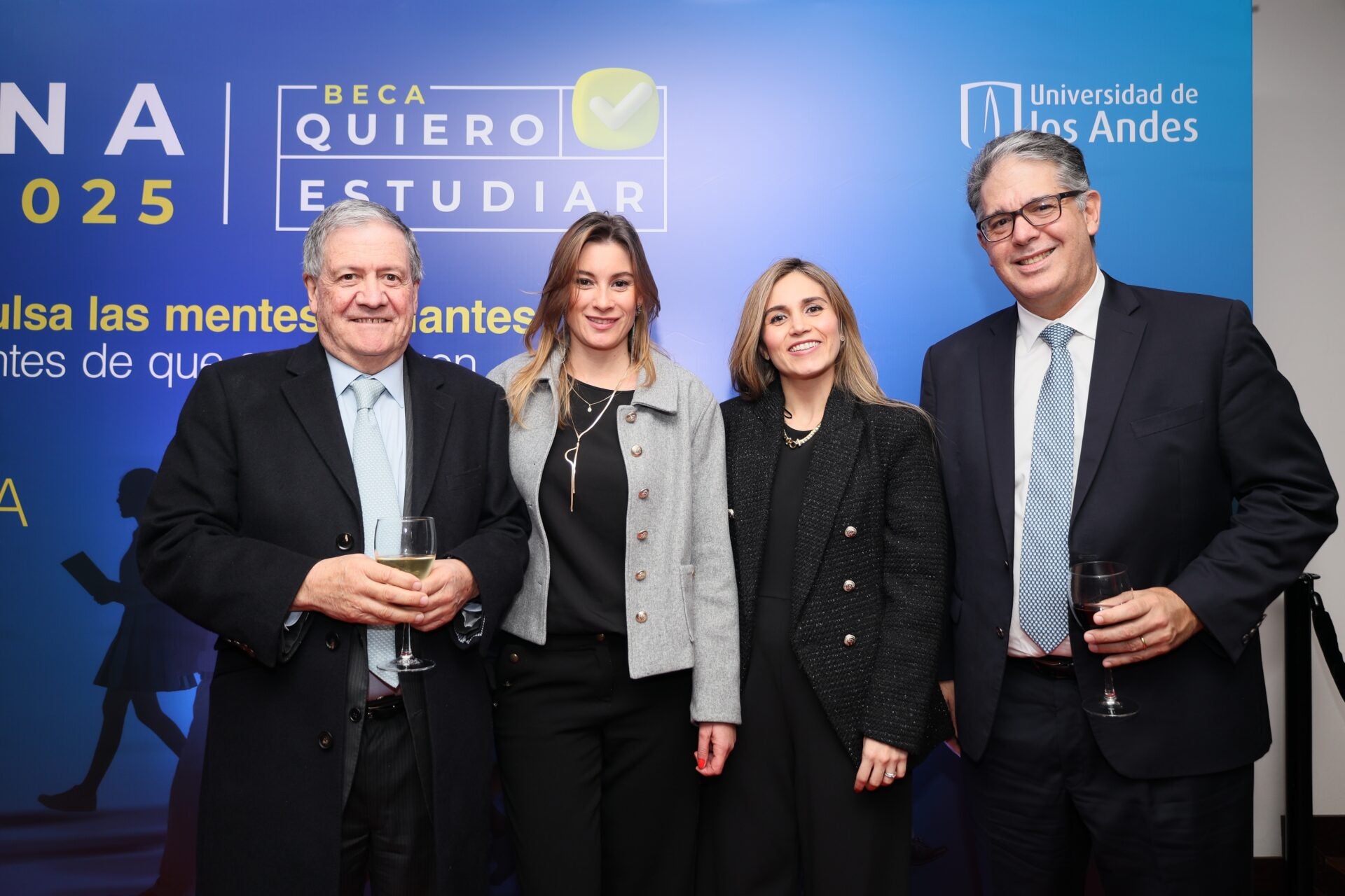 Pablo Navas, exrector de la U. de Los Andes; Alejandra Jaramillo, gerente de filantropía de la U. de Los Andes; Saide Gossaín, líder de desarrollo internacional de la U. de Los Andes; y Francisco Sosa, director ejecutivo de JPMorgan.