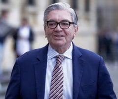 Defensa de Uribe citó al estrado el testimonio del exminInterior, Fabio Valencia Cossio