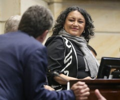 Angélica lozano, presidenta de la Comisión IV del Senado, habló sobre la discusión de la jornada nocturna en la reforma laboral Angélica lozano, presidenta de la Comisión IV del Senado, habló sobre la discusión de la jornada nocturna en la reforma laboral