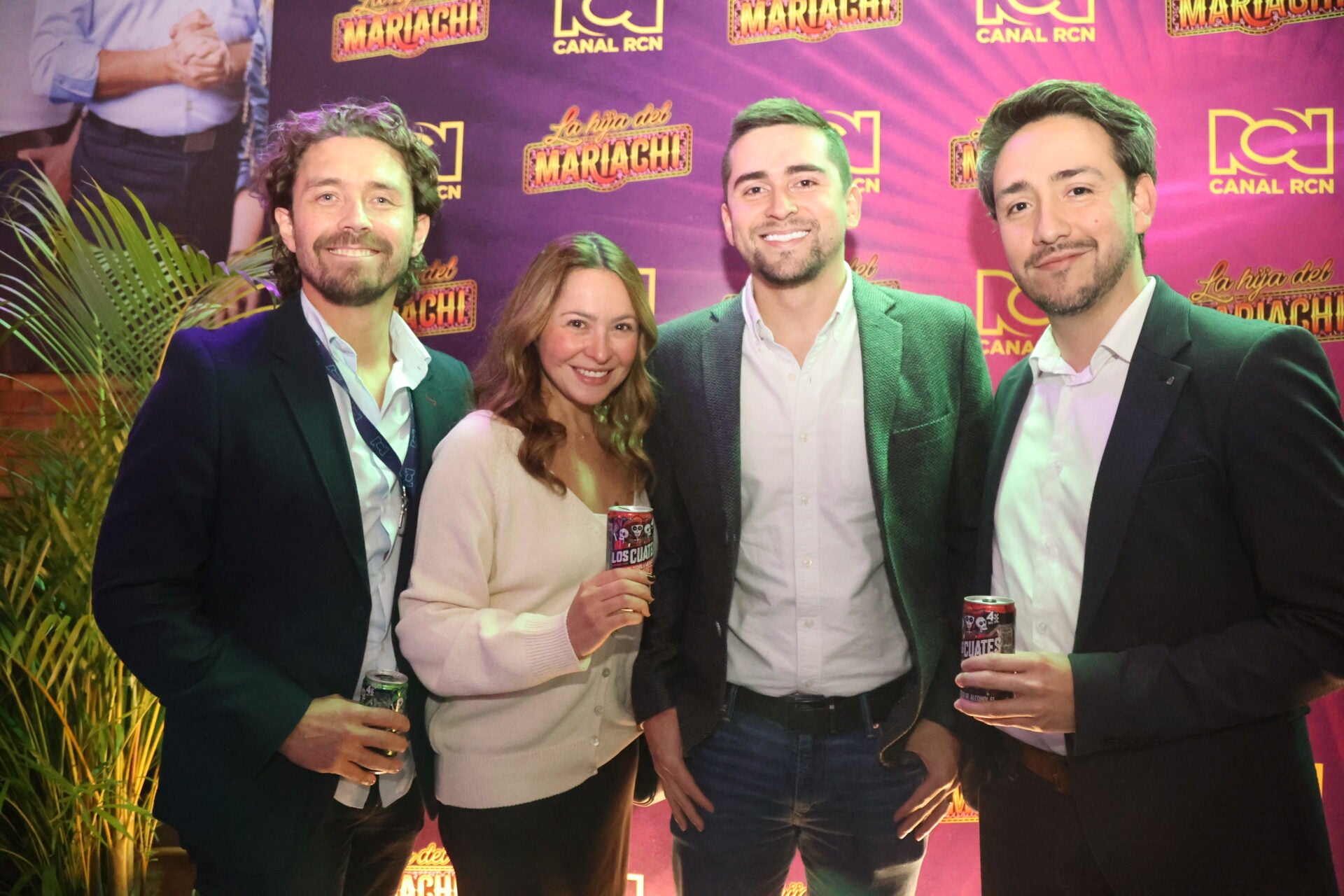Juan David Peña y Juliana Cardona, ejecutivos de RCN, junto a Juan David Ramírez, gerente de marca Los Cuates y Alejandro Moreno, jefe de medios de Quala.