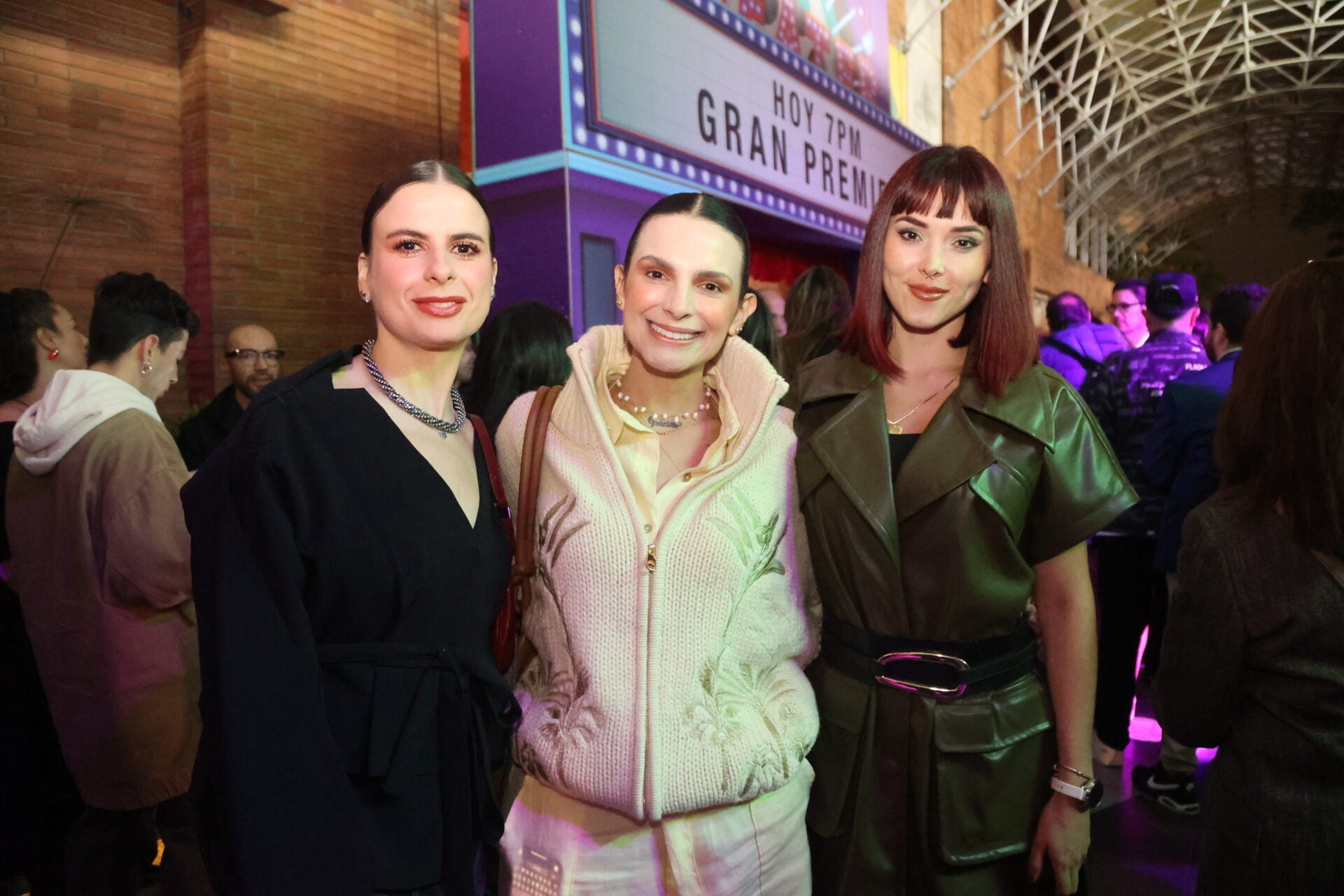 Andrea Silva, directora del Mañanero de La Mega; Natalia Sanint, presentadora de RCN Televisión; y Kika Nieto, creadora de contenido.