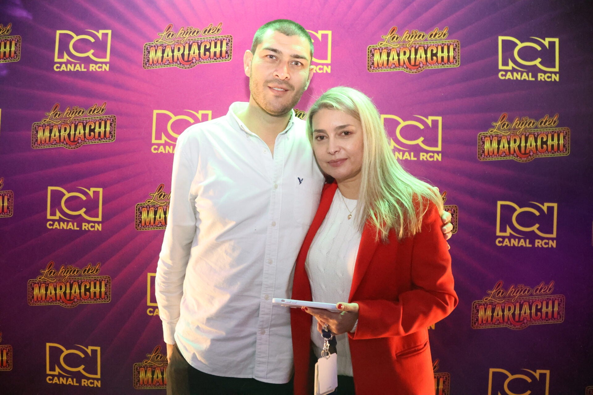 Michel Haykal, gerente de agencias y digital Win Sports; y Margarita Henao, ejecutiva comercial RCN Televisión.