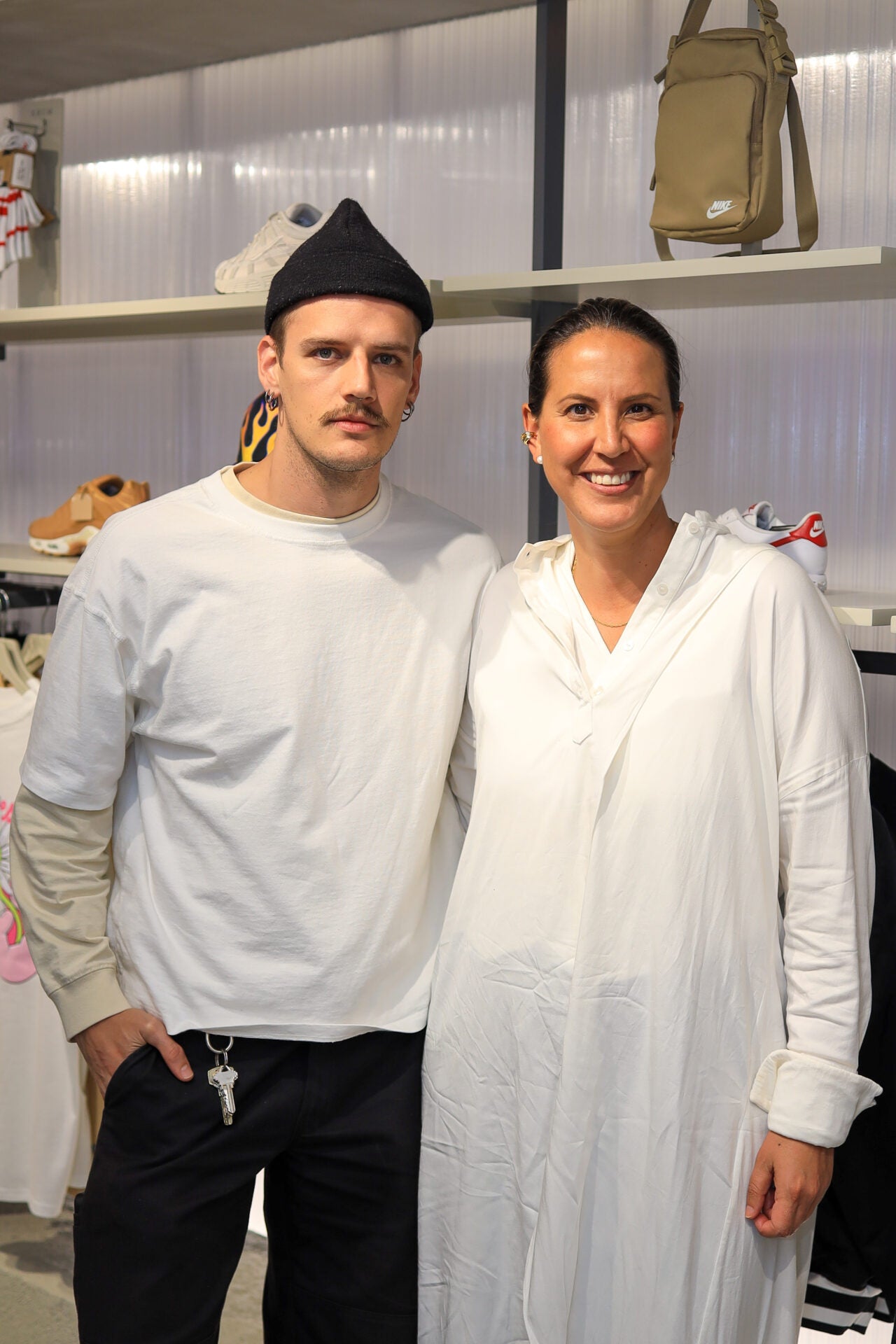 Luis Martín Velásquez, empresario y director creativo; y Melissa Jaramillo, cofundadora de Vístete de Colombia.