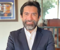 Hugo R. Gómez Apac 4