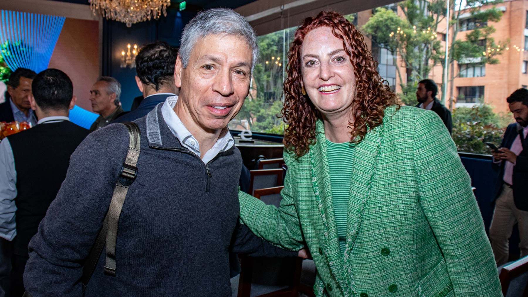 Entre los asistentes al evento estaban Camilo Navarrete, socio director en Oval Consultoría; y Diana Gaviria, CEO en Connect.