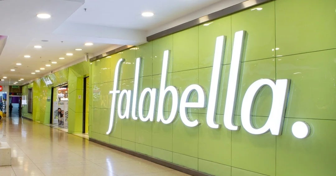 Falabella informó sobre hallazgo de tres petardos de bajo alcance en Bogotá