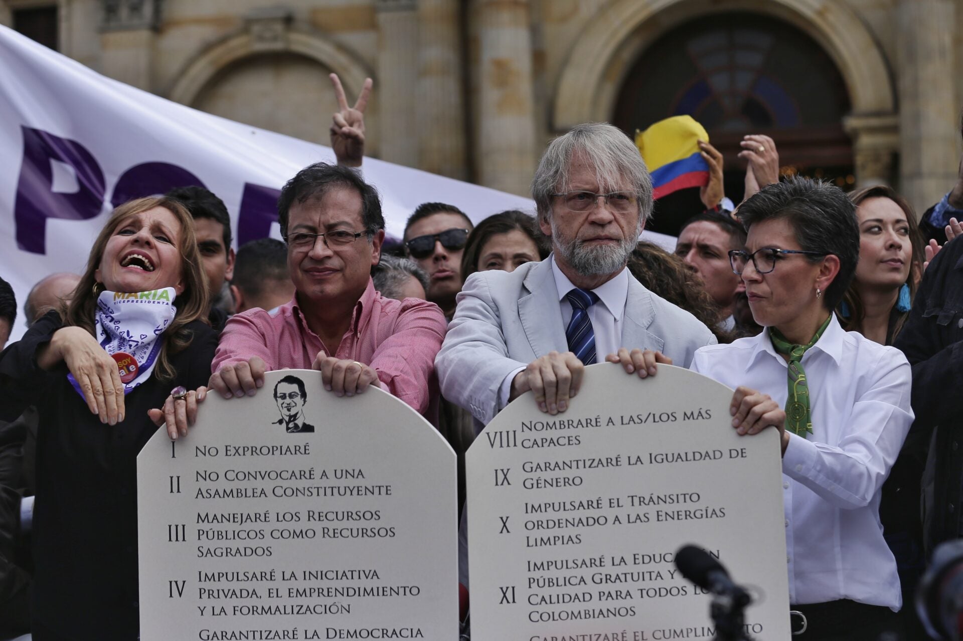Gustavo Petro, en campaña junto a Antanas Mockus y Claudia López