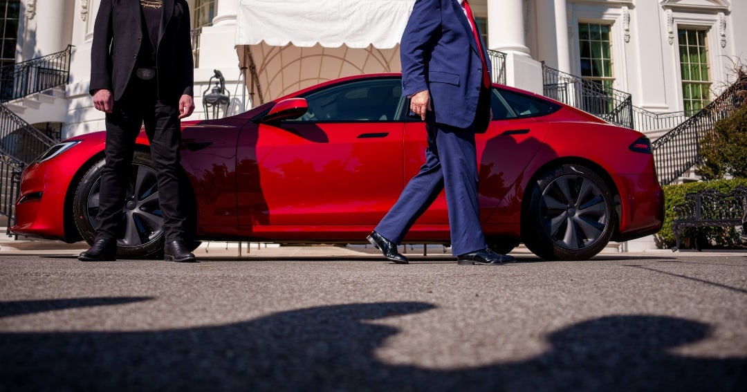 Elon Musk atribuye el regreso de Tesla a los robotaxis después de ...