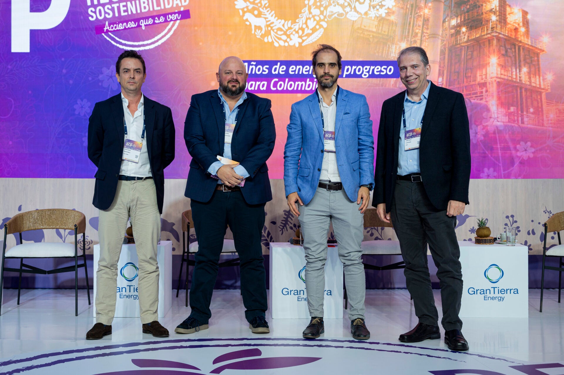 Santiago Martínez, director de sostenibilidad de GeoPark; Guillermo Koutoudjian, experto en geopolítica y energía; Pablo Ferragut, director gerente de Arpel; y Gustavo Loforte, socio y director asociado de BCG.
