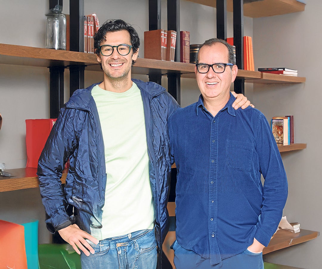 Alejandro González y Jairo Nieto, cofundadores de Bacon Games, esperan muchos amantes del fútbol se unan a su nuevo juego.