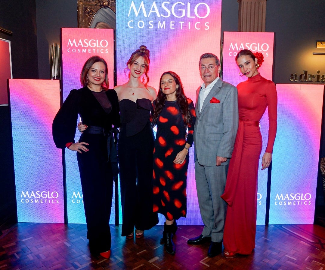 Adriana Páez, directora de mercadeo de Cerescos; Irene Weiss, modelo; Karla Lisker, fotógrafa; Jorge Bohórquez, gerente general de Cerescos; y Zahira Benavides, modelo y presentadora.