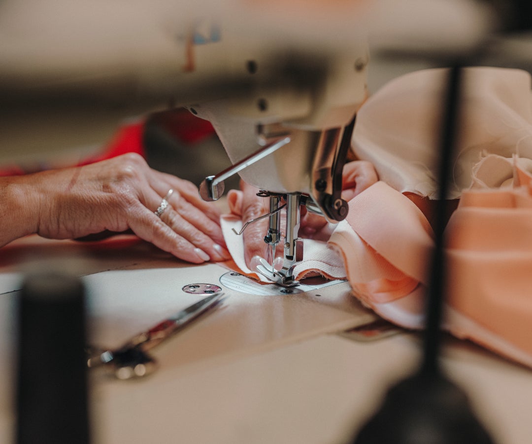 Mango impulsa estrategia de sostenibilidad con materiales responsables en colecciones