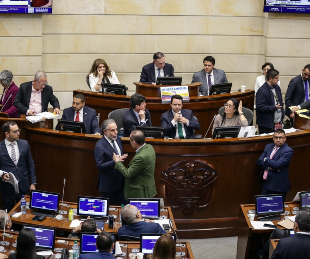 Plenaria del Senado discute la laboral