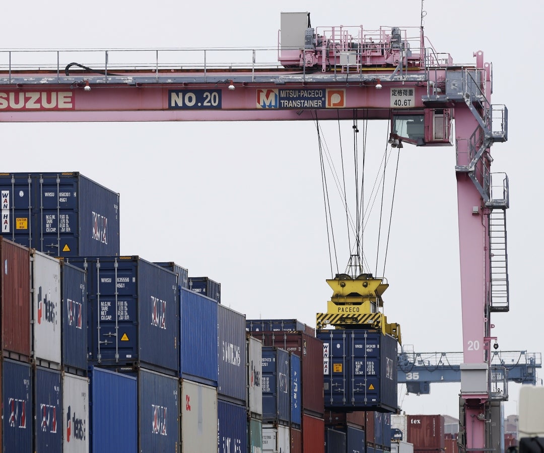 La caída de las exportaciones de Japón aumenta el riesgo de recesión ante la presión de los aranceles estadounidense