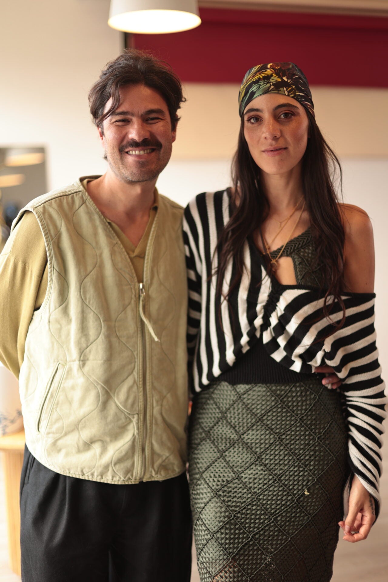 Rodrigo Marel, director Alina Vélez Comunicaciones; y Ana Galán de Brigard, influencer e historiadora de moda.