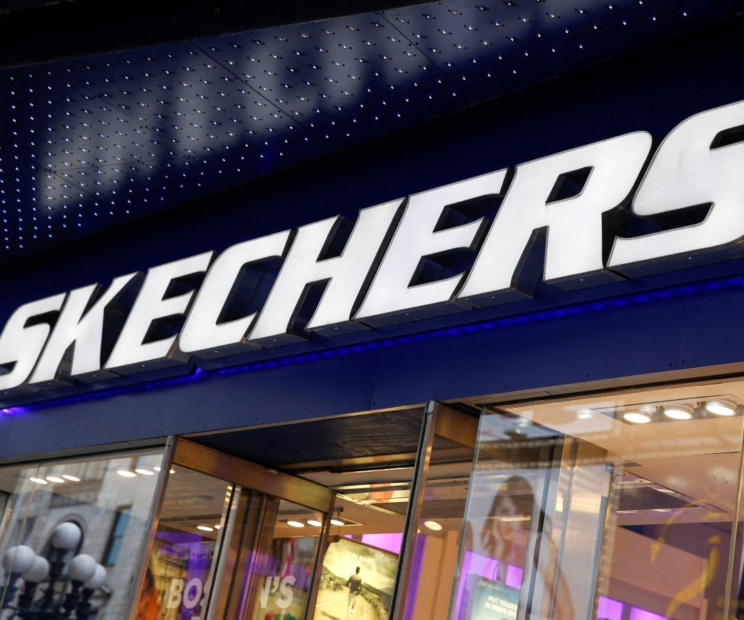 FNE aprueba compra de Skechers de fondo privado ligado de Warren Buffett