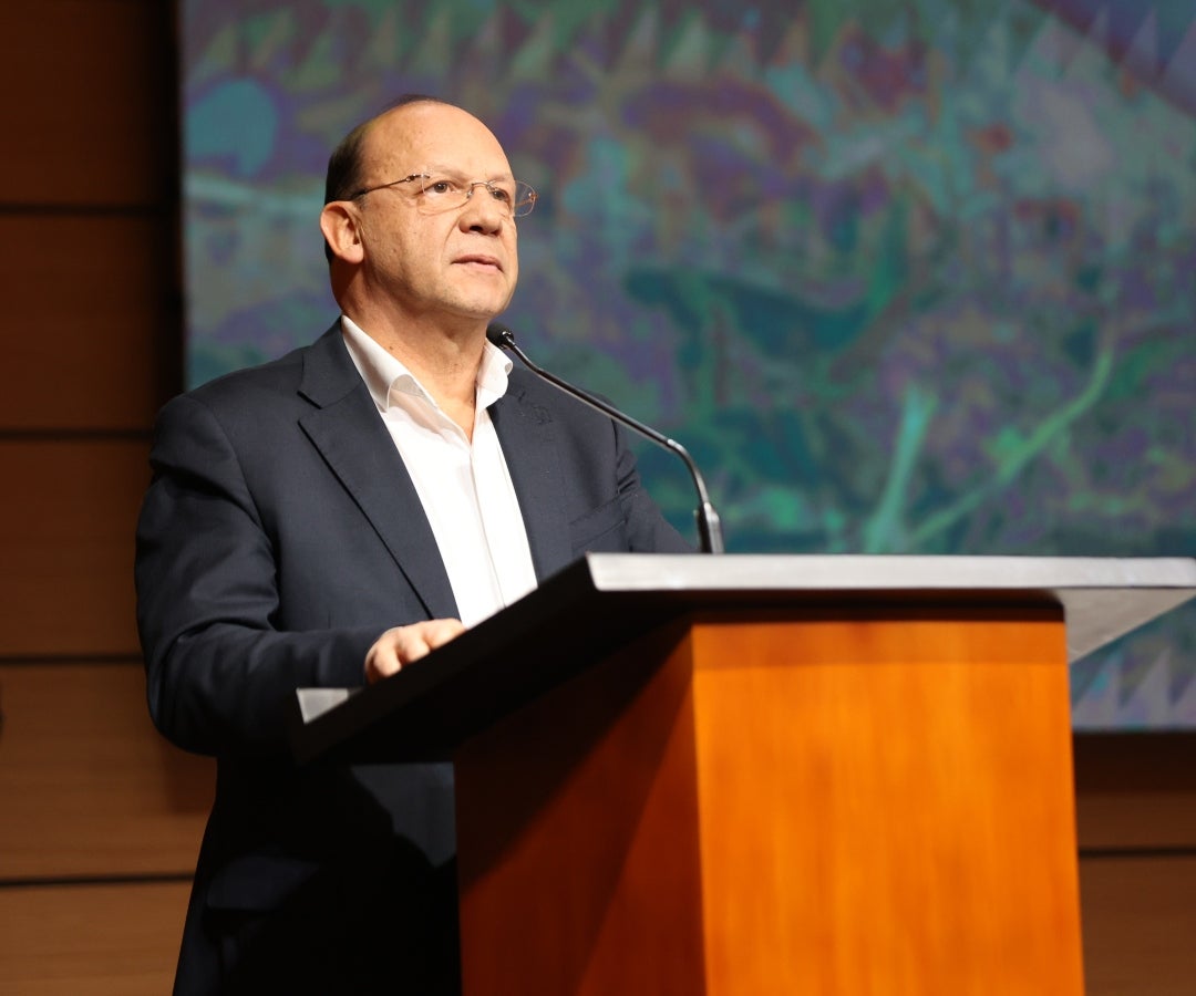 Germán Ávila, ministro de Hacienda