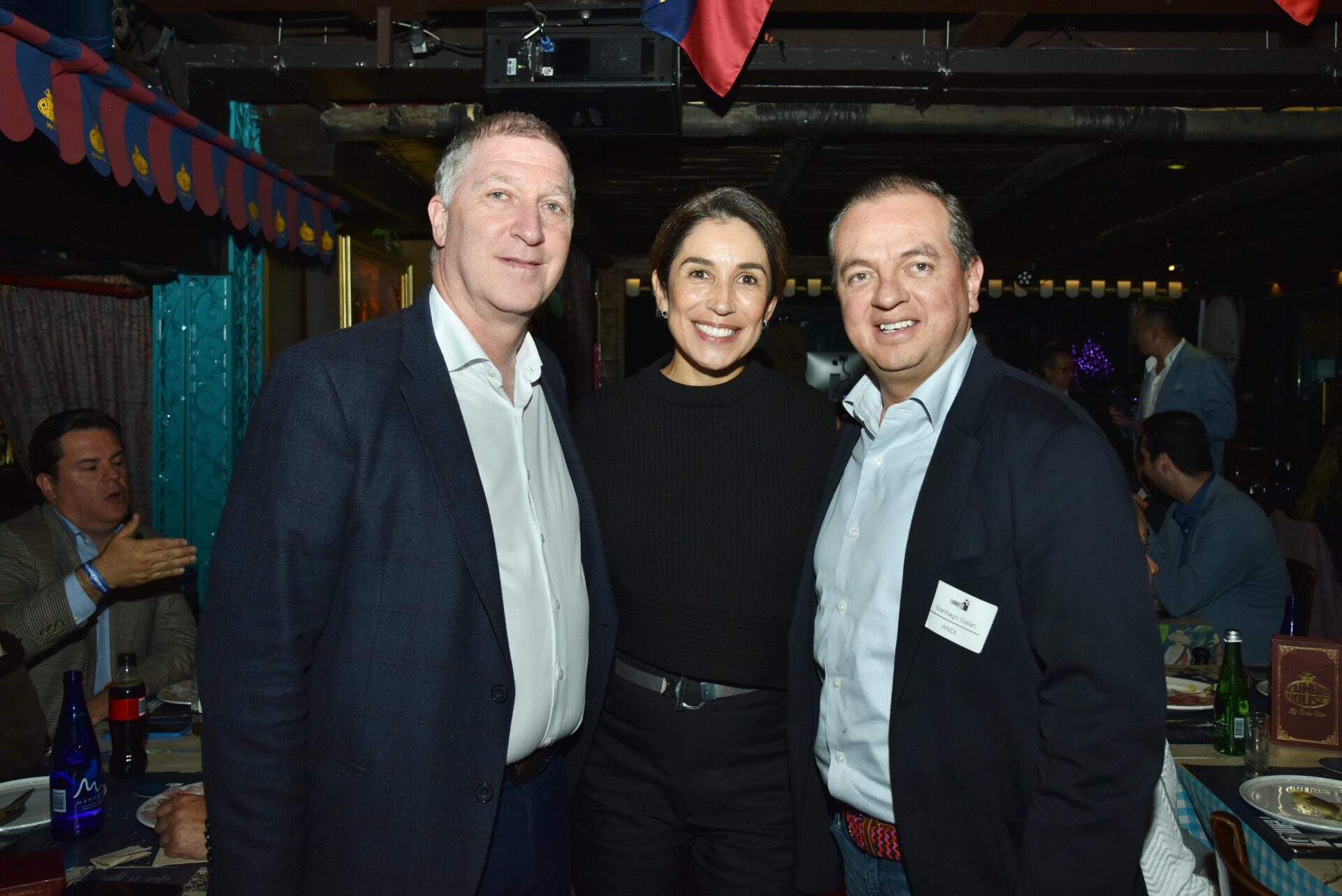 Saúl Kattan Cohen, consultor y consejero TIC; Erika Tatiana Sánchez, gerente general de Bulwark Cybersecutiry; y Santiago Pinzón, vicepresidente de transformación digital de la Andi.