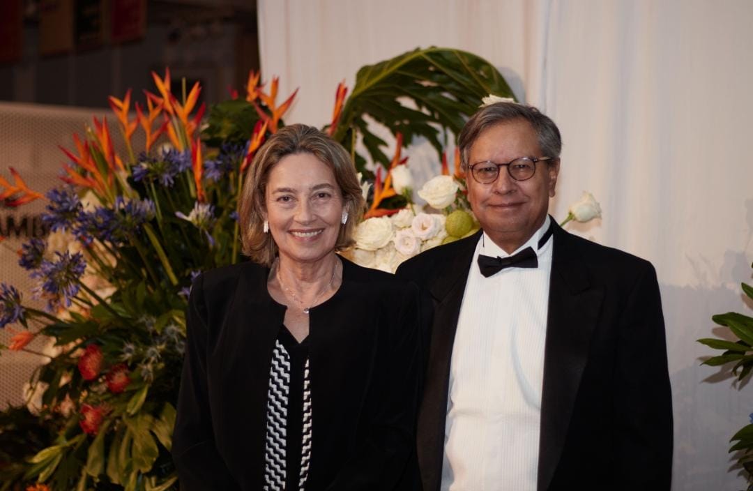 Marcela Ocampo, gerente ejecutiva del Banco de la República; y Doris Hernández, coleccionista de Arte.