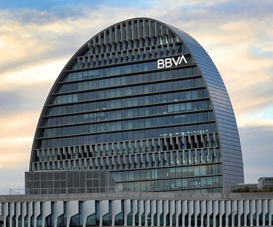 Bbva mantiene la OPA sobre Sabadell a pesar de las condiciones del Gobierno
