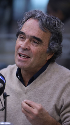 “La paz total se volvió un caos total, debemos fortalecer la Fuerza Pública”