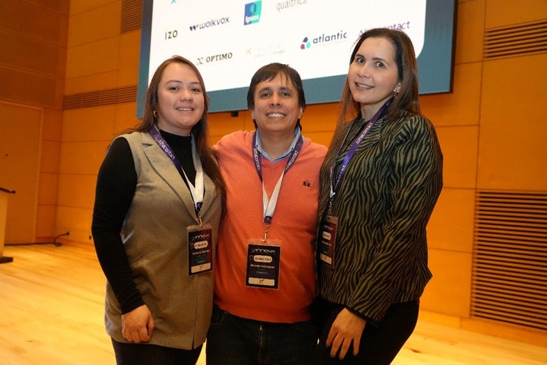 Verónica Martínez, especialista de ventas digitales de Amarilo; Germán Velásquez, director en Amarilo; y Claudia Ramírez, especialista de ventas digitales de Amarilo.