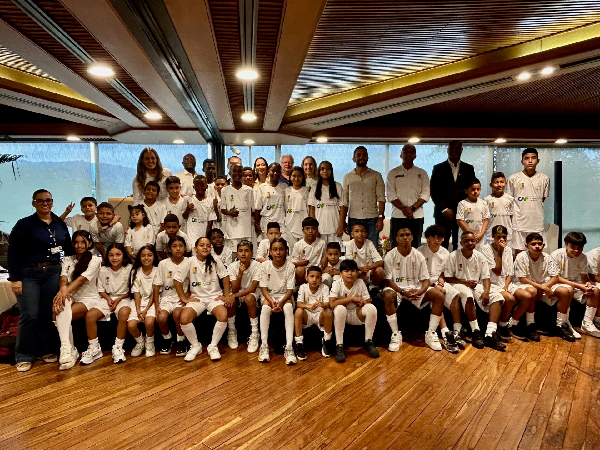 El proyecto impactará a 150 niños, niñas y adolescentes de la Comuna 18 de Cali. Foto: LR