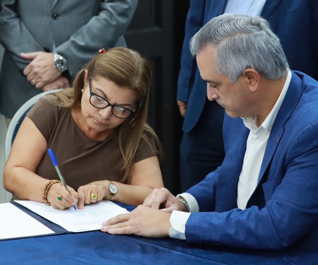 Ministerio de Educación y docentes llegan a acuerdo para retomar las clases