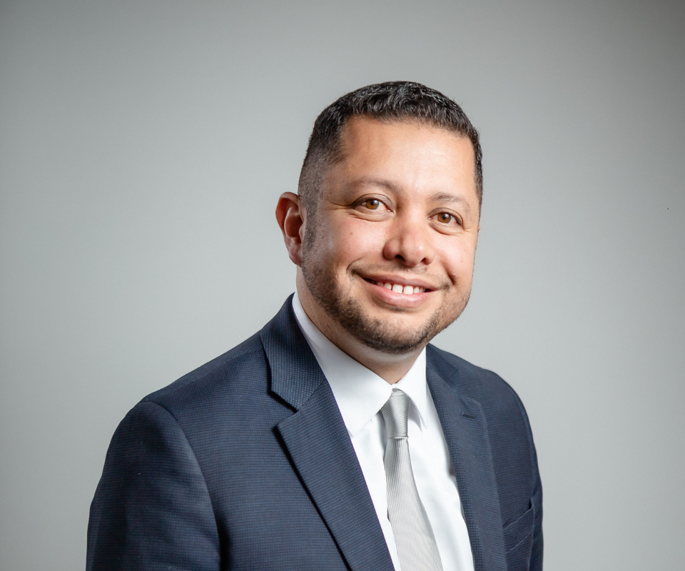 Guillermo Navarro, Socio Director