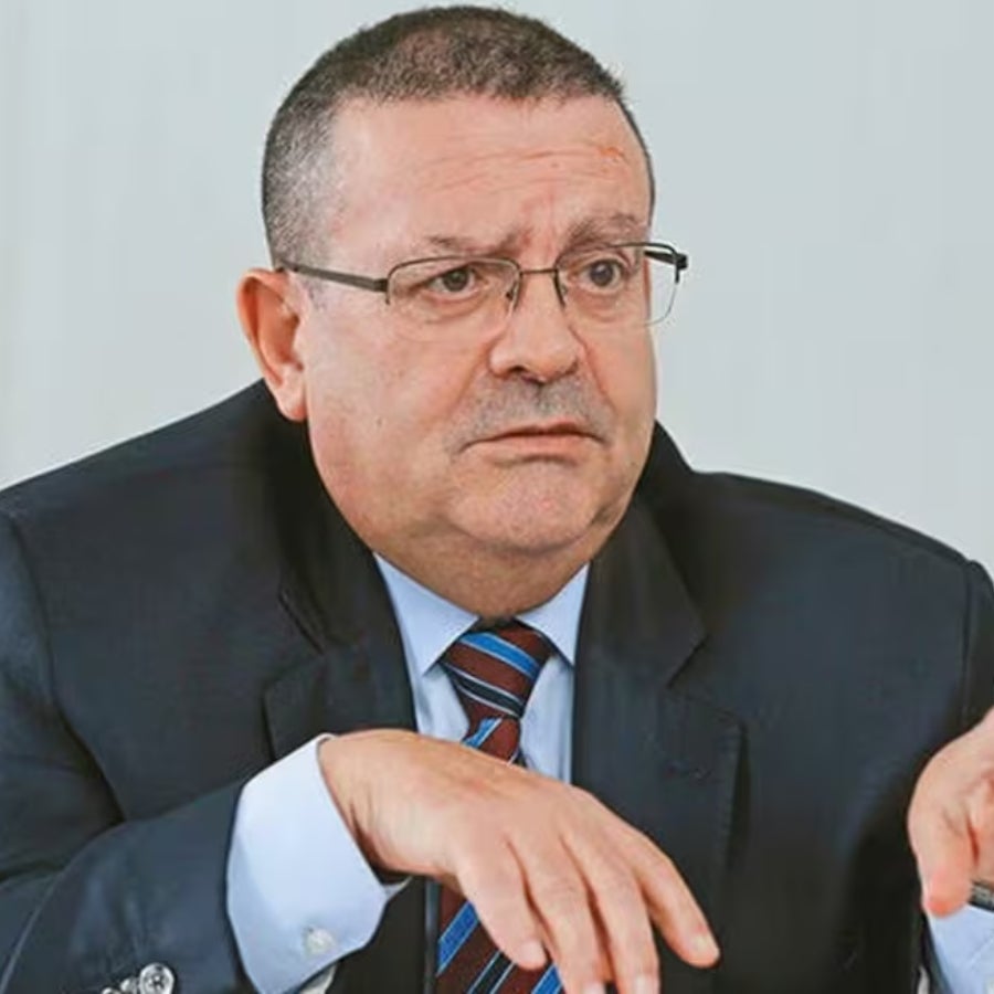 Joseba Grajales defiende logros de Keralty en salud tras críticas en Colombia