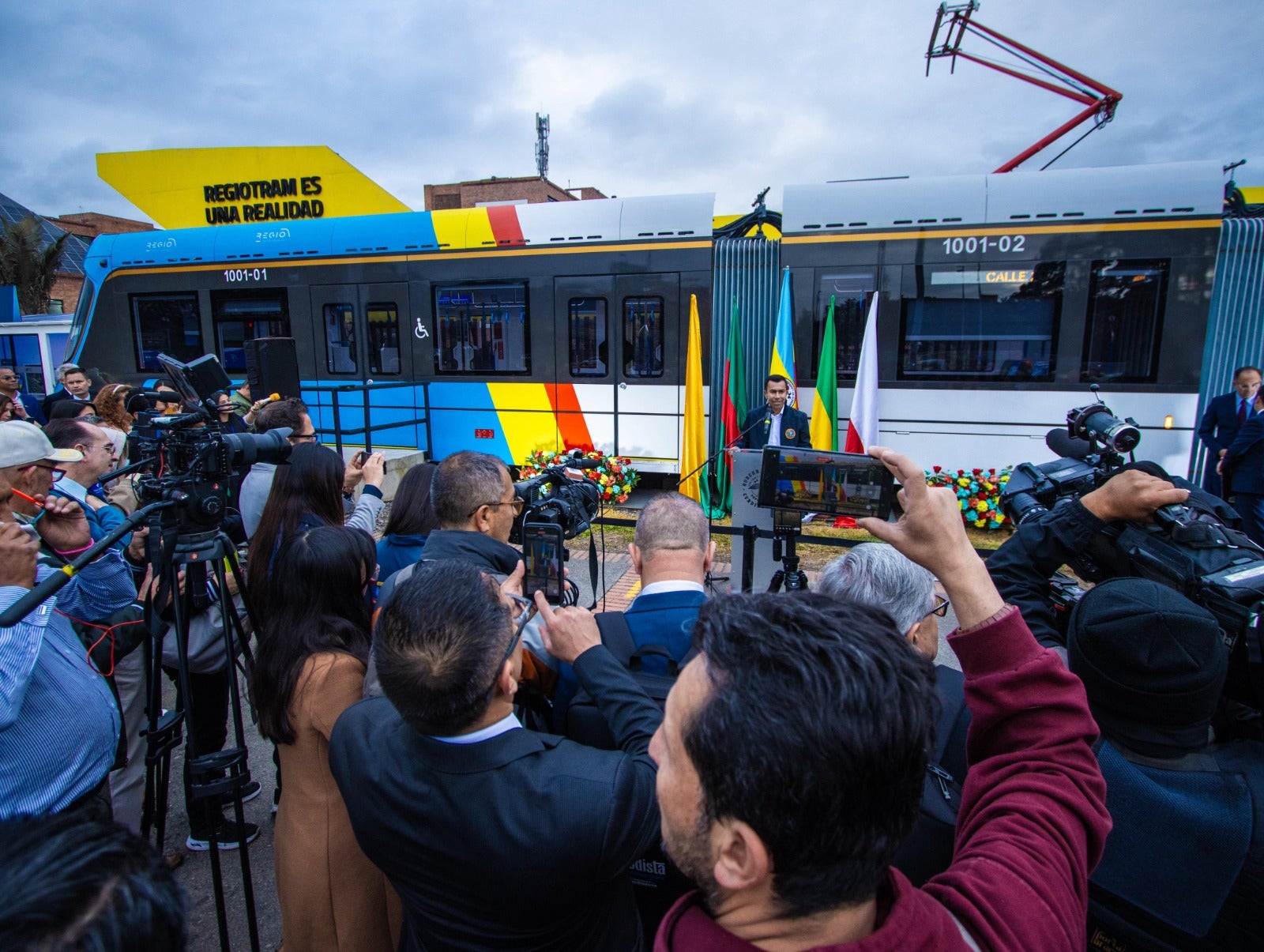 Inauguración del vagón del RegioTram
