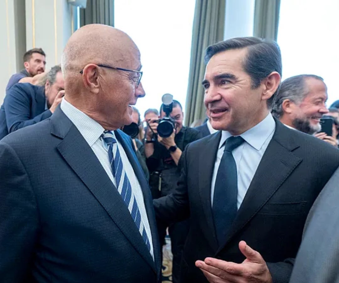 Josep Oliu, presidente de Sabadell, y Carlos Torres, presidente de Bbva