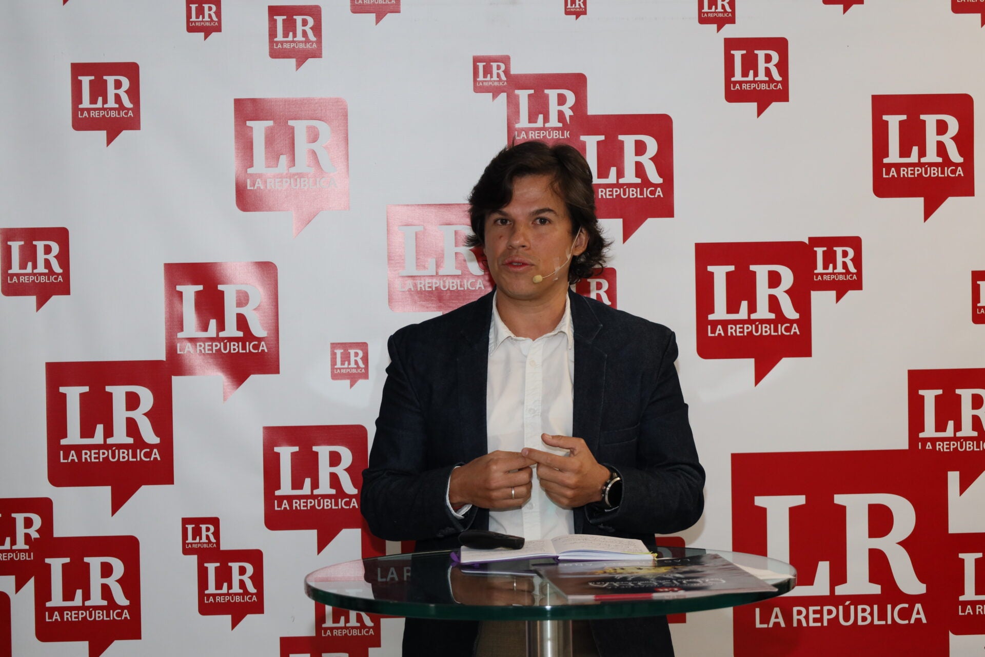 Carlos Murillo, CEO de DataKnow, habló del por qué aún no se explota todo el potencial de la IA. 