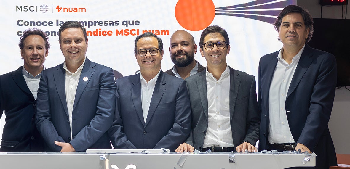 Juan David Vélez, gte. institucional de mercado de acciones de Valores Bancolombia; Juan Camilo Granados, gte. de clientes corporativos e instituciones financierasde Nuam; Felipe Ramírez, vpte. de tesorería de Bancolombia; Sergio Fernández, abogado de Bancolombia; Esteban López, dir. de posición propia de Bancolombia;y Luis Ignacio Gómez, vpte. de mercado de capitales de Bancolombia.