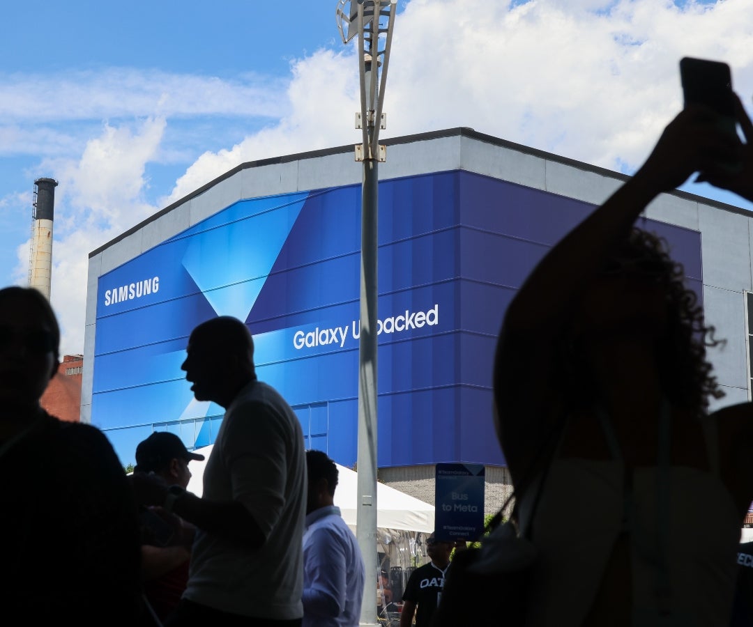 Samsung explora alianzas con OpenAI y Perplexity para potenciar su IA móvil