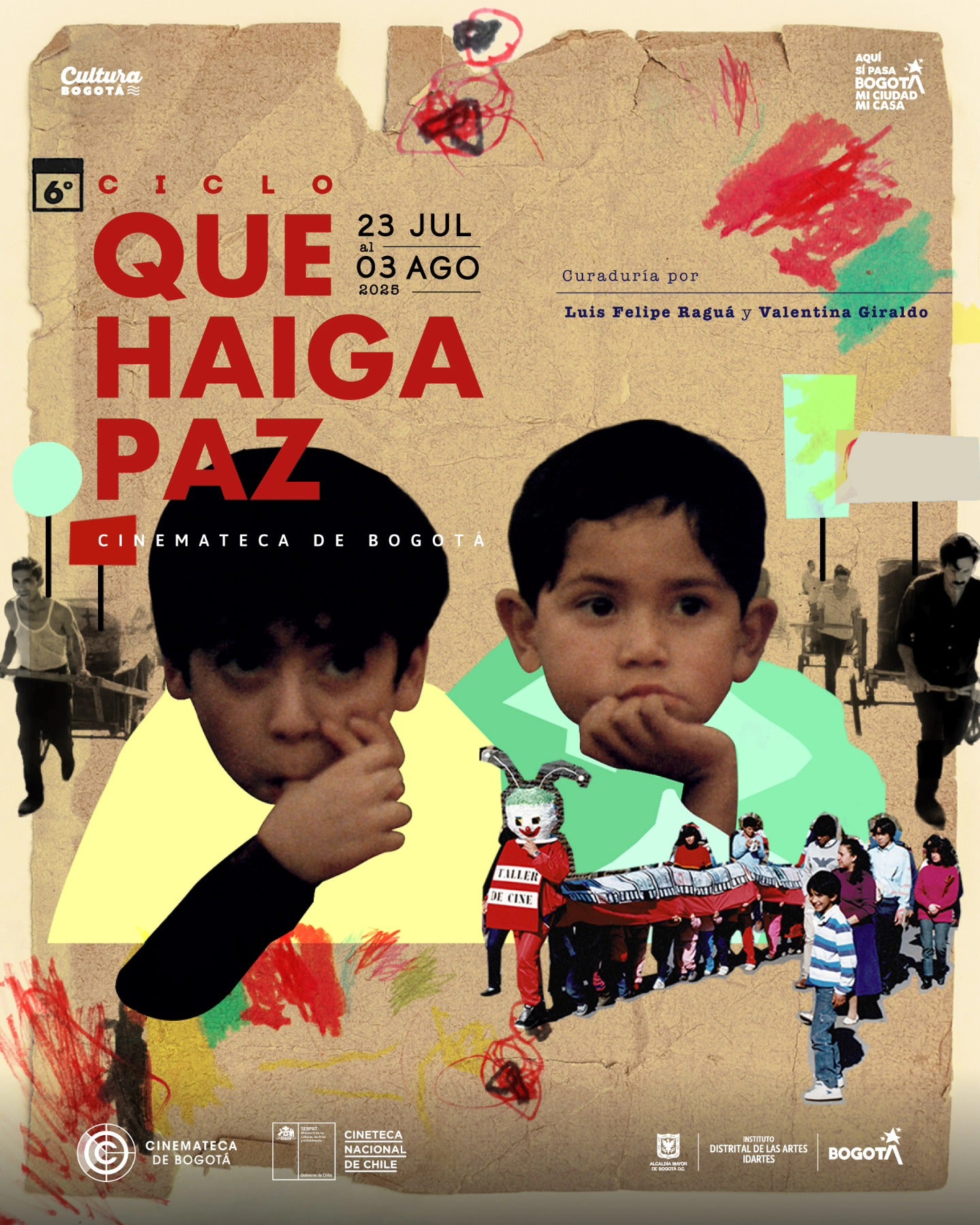 Cien niños esperando un tren