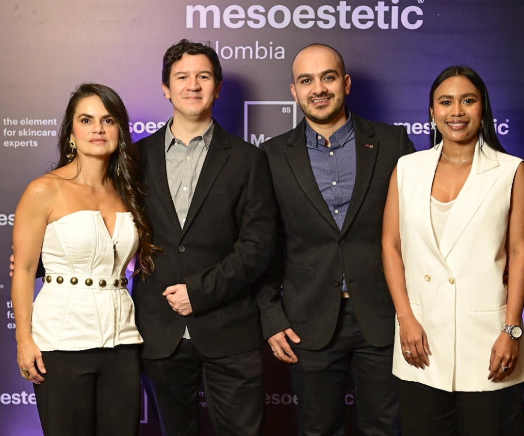 Sandra Becerra, gerente de Mesoestetic en Colombia; Andrés Anaya y Christian Prada, dermatólogos; y Verónica García, médica estética.