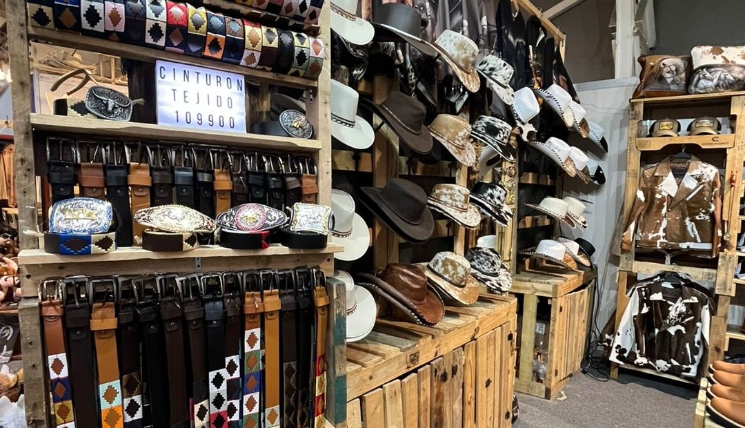Manso's exporta 200 sombreros mensuales a Estados Unidos Manso's exporta 200 sombreros mensuales a Estados Unidos