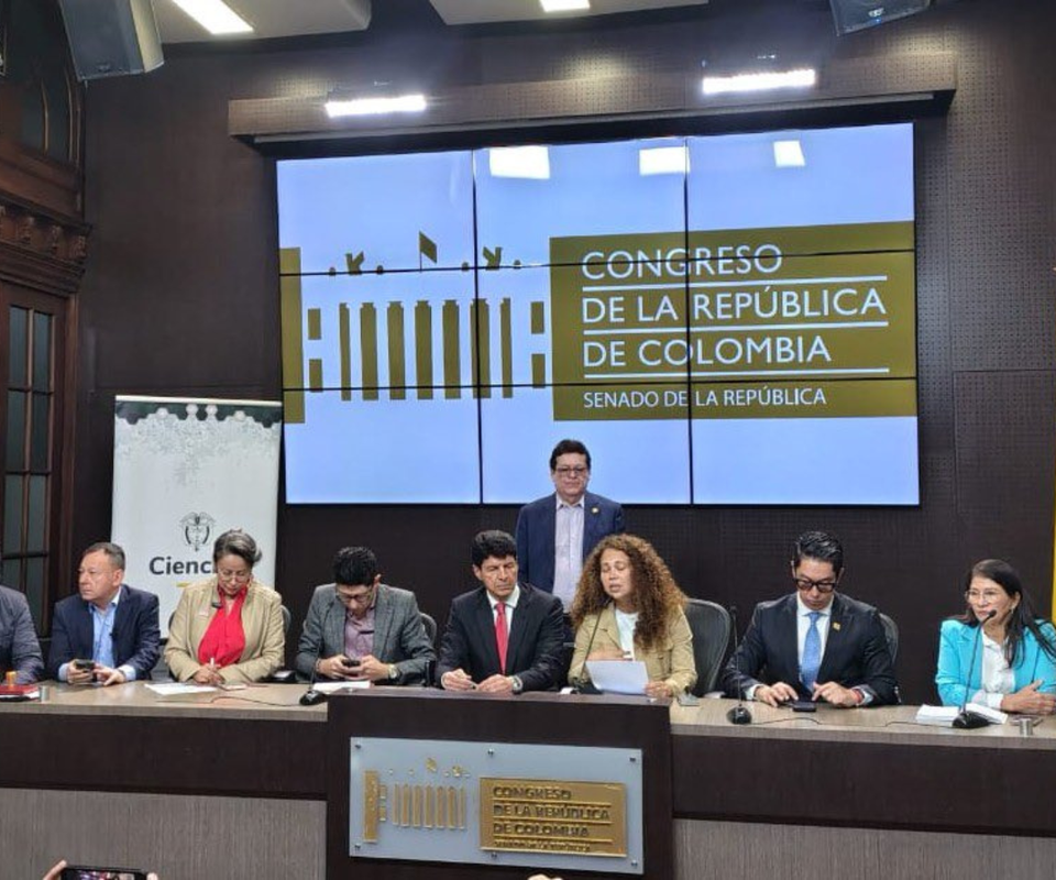 MinCiencias presentó proyecto de ley para regular el uso de IA ante el Congreso