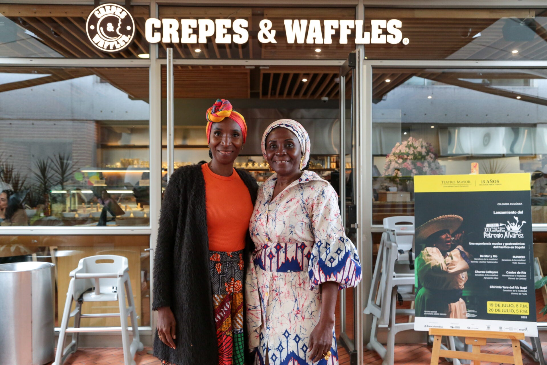 Nubia Gómez y Lida Venté, cocineras tradicionales del pacífico Colombiano.