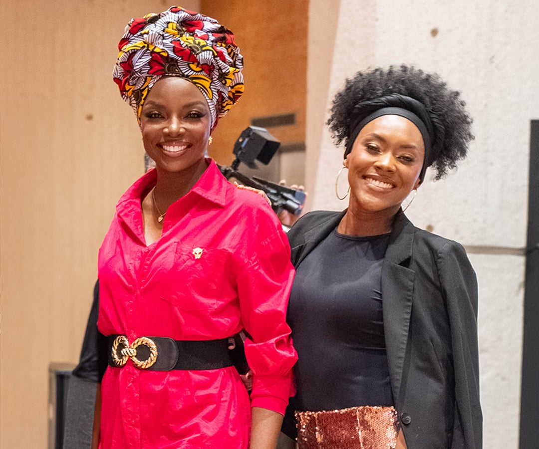 Ana Harlen y Paola Valencia, actrices.