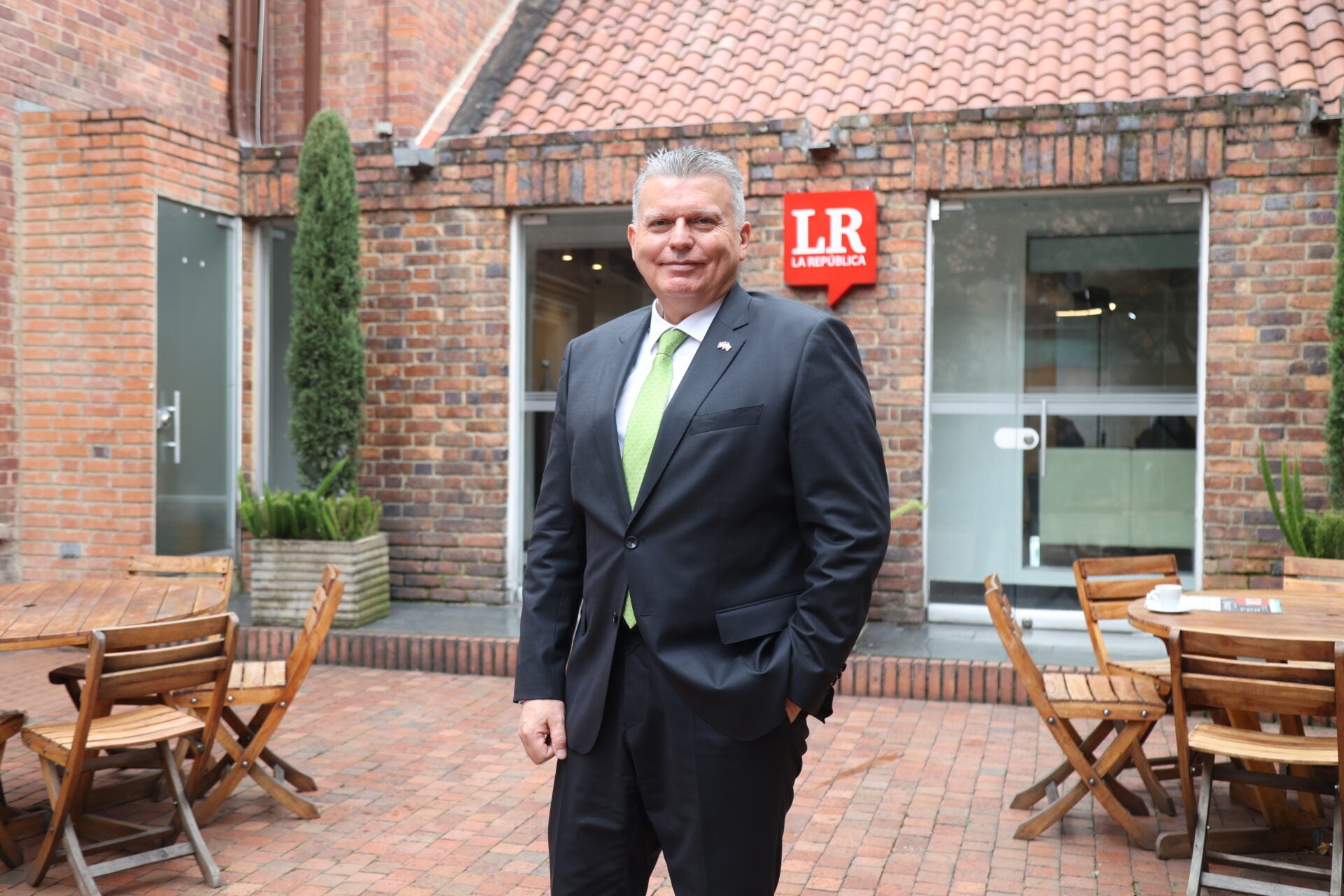 Embajador de Suiza en Colombia, Eric Mayoraz